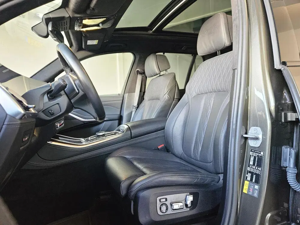 BMW X5 xDrive50e M Sport Pano Hud 360 Alcantara S uit 2023, foto 10