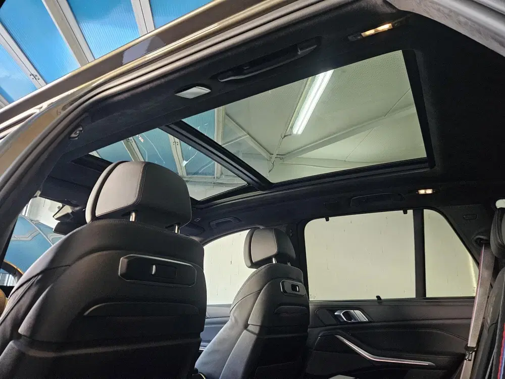 BMW X5 xDrive50e M Sport Pano Hud 360 Alcantara S uit 2023, foto 15