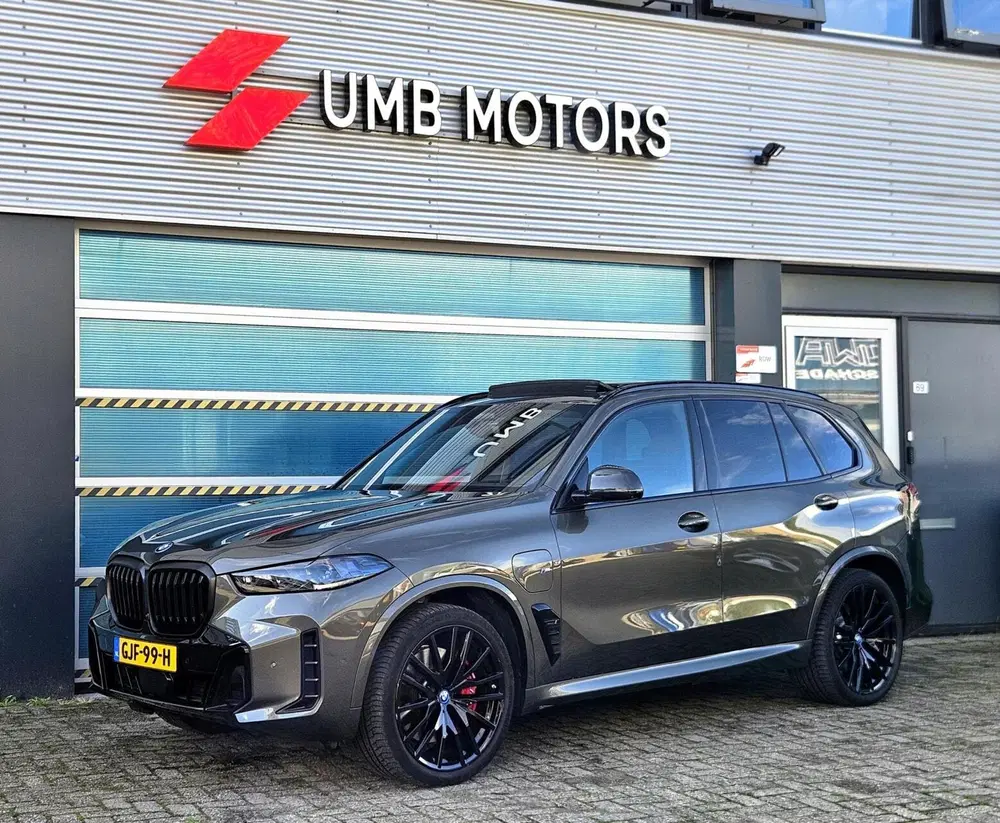 BMW X5 xDrive50e M Sport Pano Hud 360 Alcantara S uit 2023, foto 3