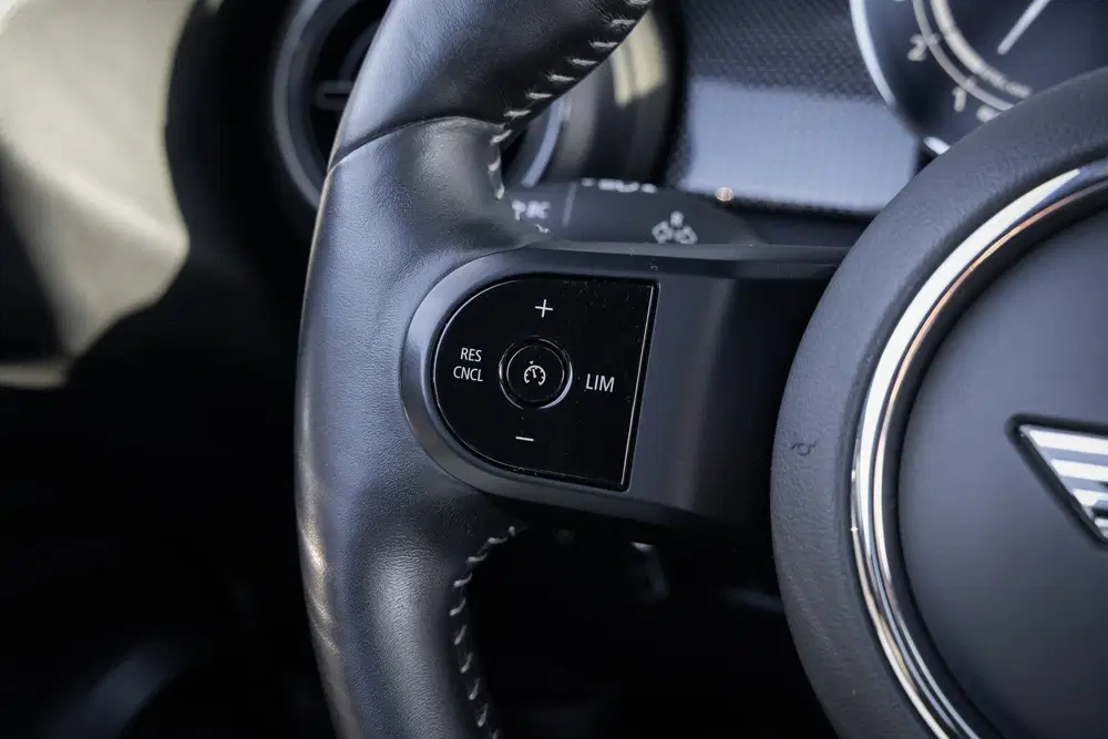 Mini Cooper 1.5 Classic Panoramadak uit 2022, foto 15