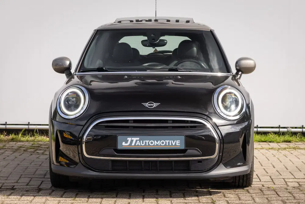 Mini Cooper 1.5 Classic Panoramadak uit 2022, foto 4
