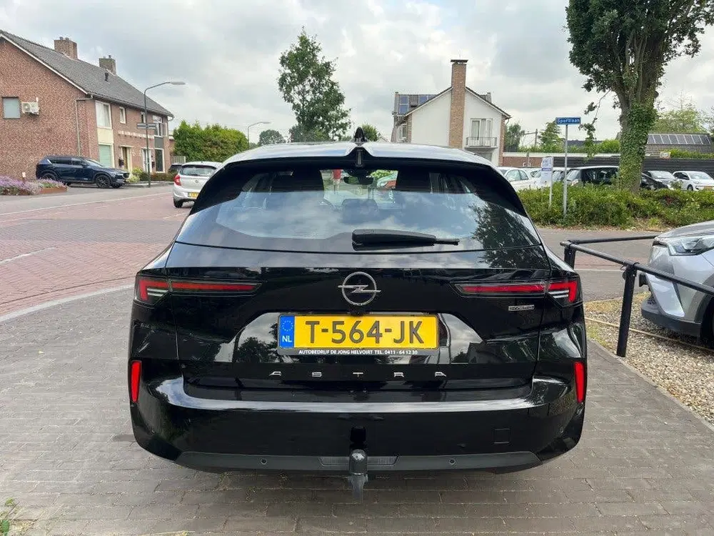 Opel Astra SPORTS TOURER 1.6 HYBRID LEVEL 2 PHEV PLUG uit 2023, foto 5
