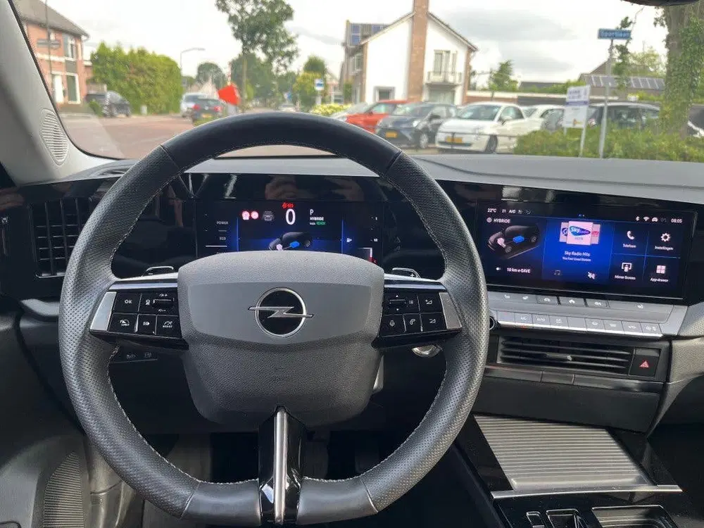 Opel Astra SPORTS TOURER 1.6 HYBRID LEVEL 2 PHEV PLUG uit 2023, foto 8