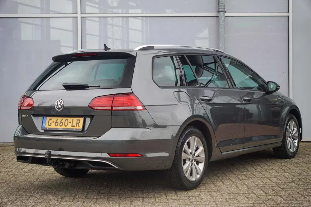 Volkswagen Golf 1.0 TSI 115pk Comfortline Business uit 2019, foto 2