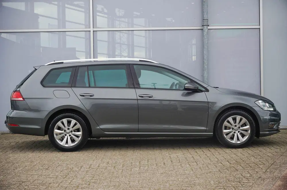 Volkswagen Golf 1.0 TSI 115pk Comfortline Business uit 2019, foto 3