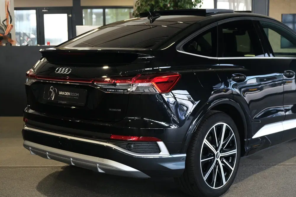 Audi Q4 e-tron 50 quattro 2x S-line 77 kWh 299pk RS-leer uit 2023, foto 12
