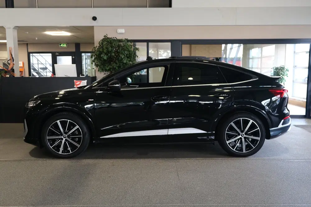 Audi Q4 e-tron 50 quattro 2x S-line 77 kWh 299pk RS-leer uit 2023, foto 4