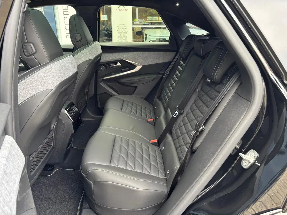 Peugeot 3008 EV 73 kWh 325pk Dual Motor Launch Edition uit 2025, foto 9