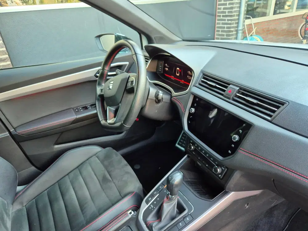 SEAT Arona 1.0 TSI FR Business Intense uit 2020, foto 14