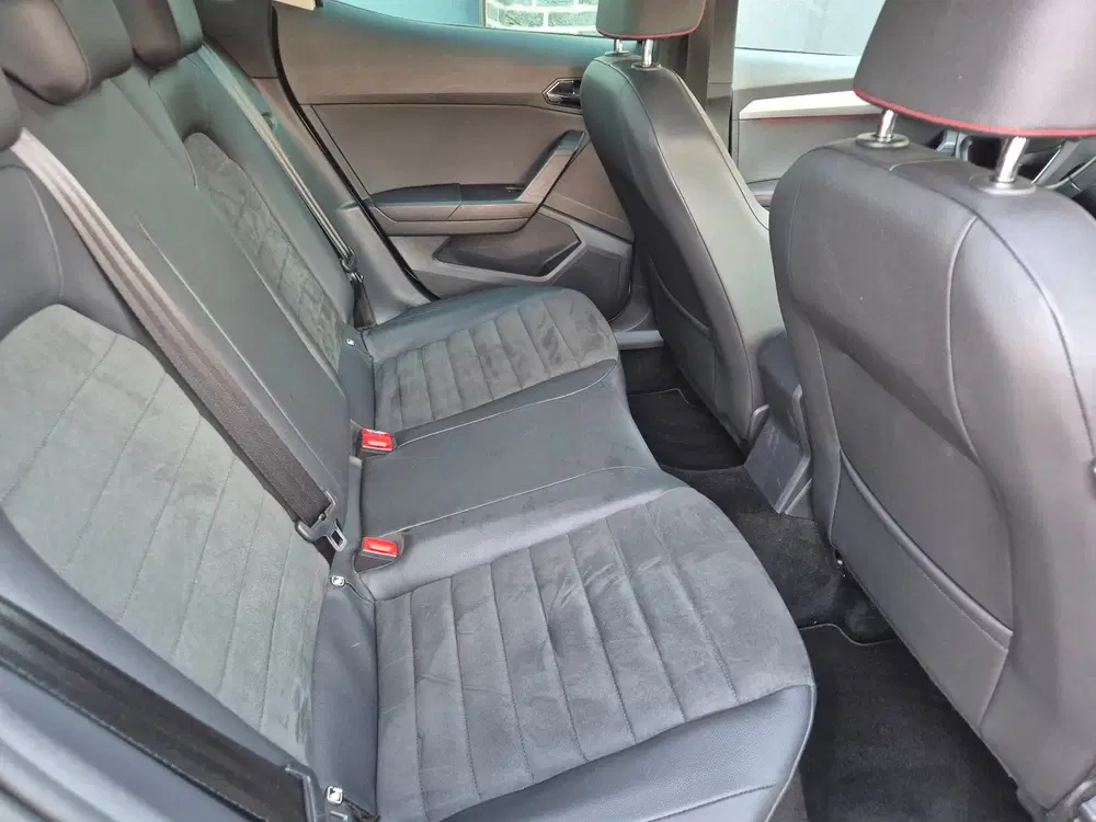 SEAT Arona 1.0 TSI FR Business Intense uit 2020, foto 15