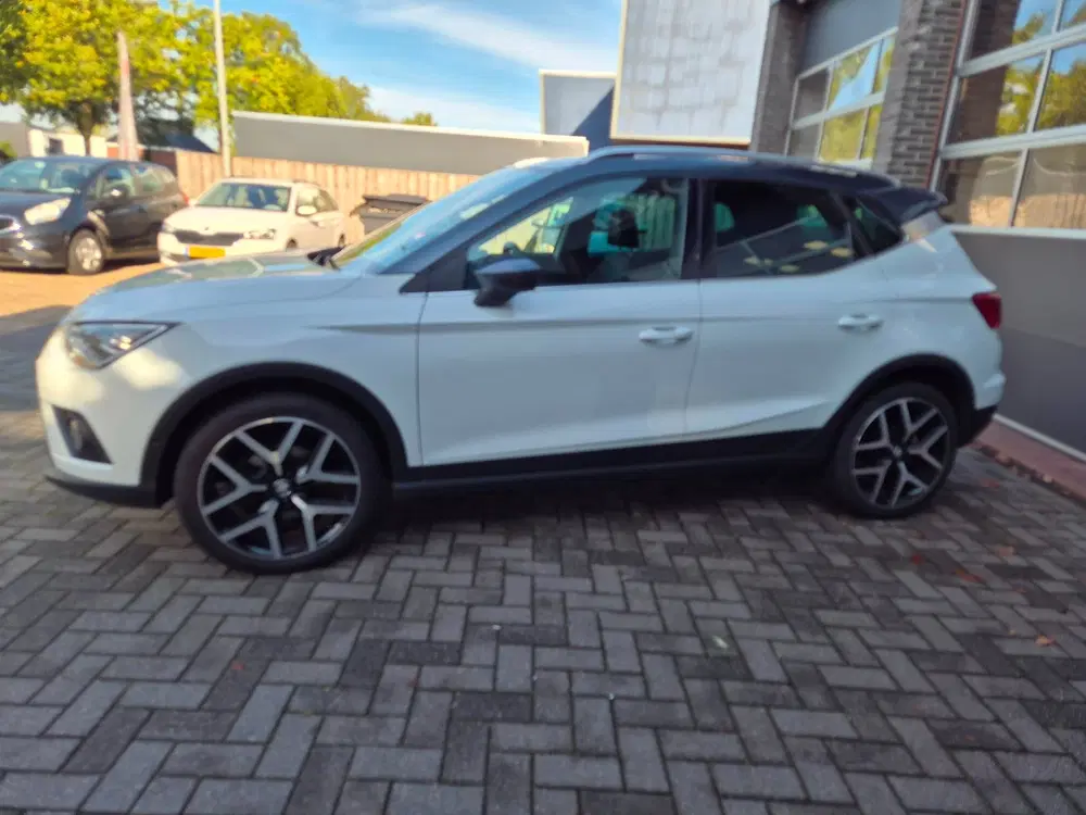 SEAT Arona 1.0 TSI FR Business Intense uit 2020, foto 3