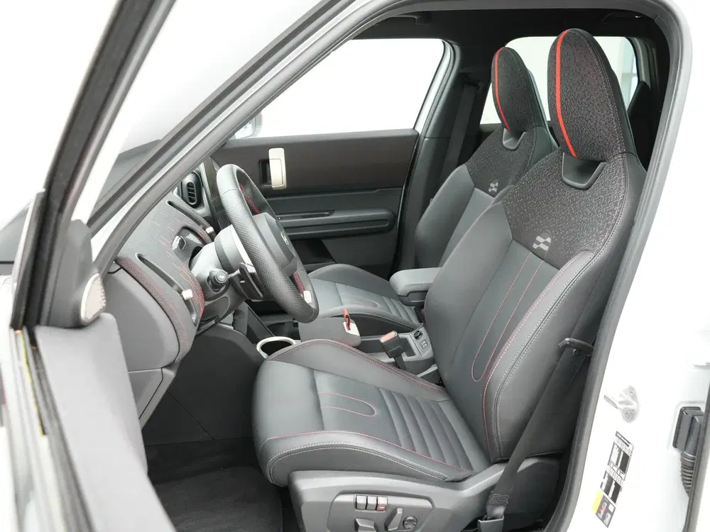 Mini Countryman SE ALL4 John Cooper Works Pakket XL uit 2024, foto 4