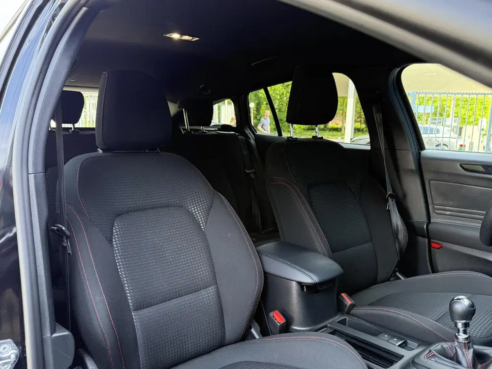 Ford Focus Wagon 1.0 EcoBoost Hybrid 125pk ST-Line uit 2024, foto 10