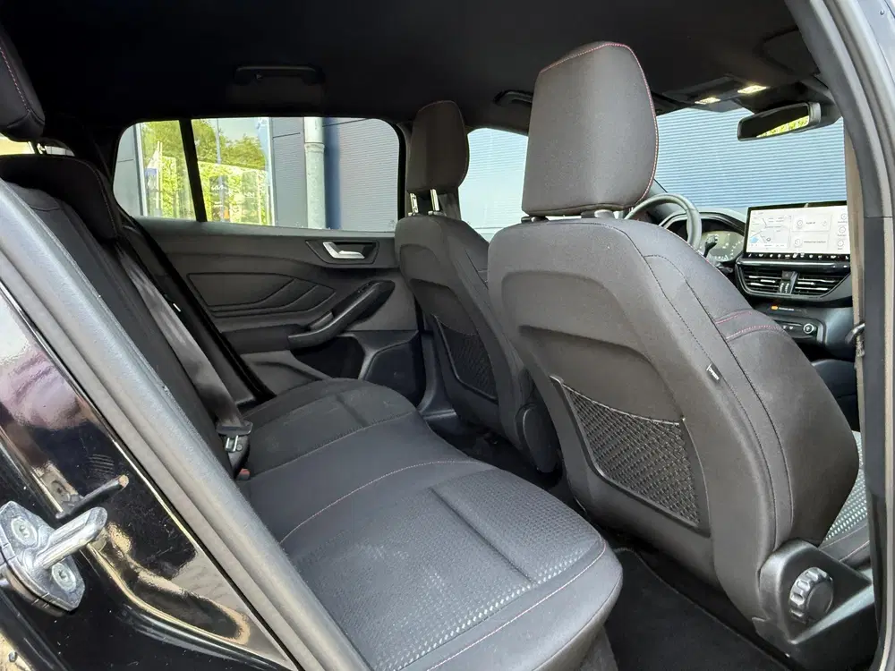 Ford Focus Wagon 1.0 EcoBoost Hybrid 125pk ST-Line uit 2024, foto 11