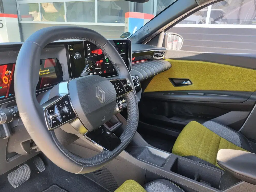 Renault 5 urban range iconic cinq 40 kWh Harman Kard uit 2025, foto 5