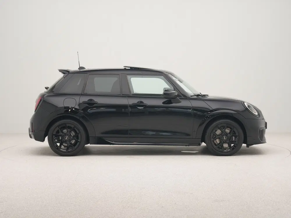 Mini John Cooper Works Cooper C John Cooper Works Pakket M (bj 20 uit 2026, foto 4