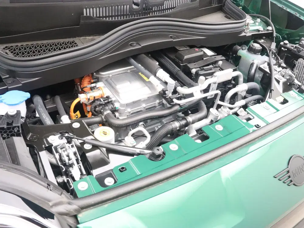 Mini Aceman SE John Cooper Works Pakket M PRIVATE LEAS uit 2026, foto 4