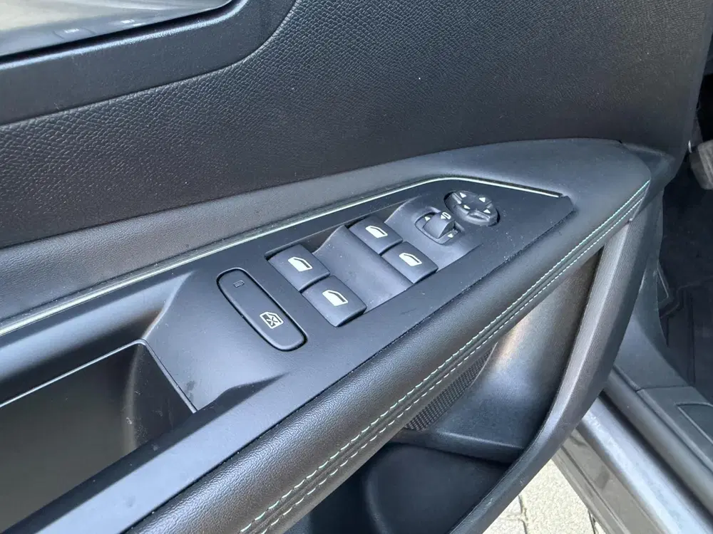 Peugeot 3008 1.2 PureTech Allure Pack Business uit 2023, foto 11