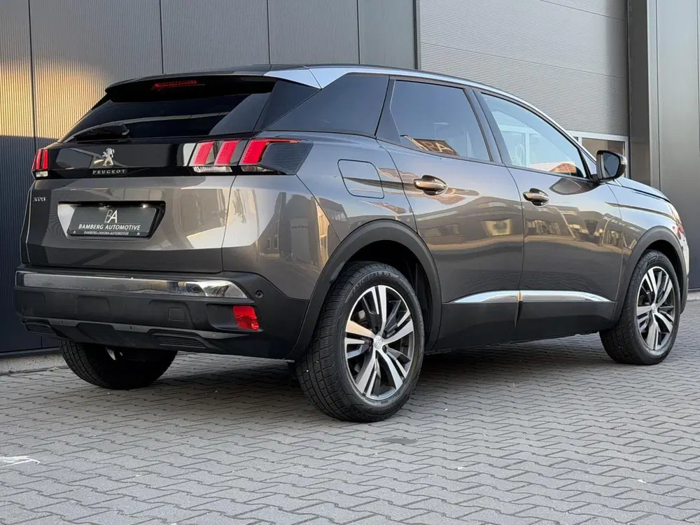 Peugeot 3008 1.2 PureTech Allure Pack Business uit 2023, foto 6