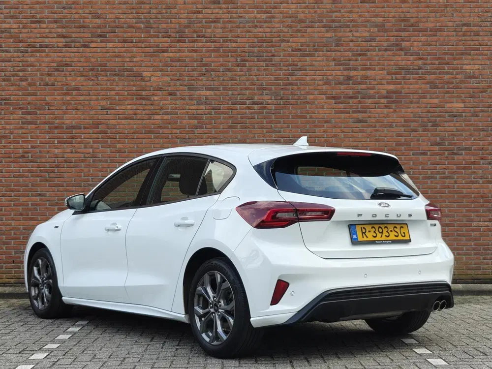 Ford Focus 1.0 EcoBoost Hybrid ST Line uit 2022, foto 2