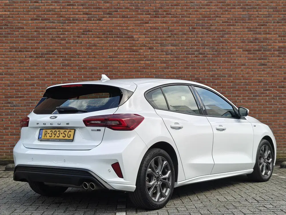 Ford Focus 1.0 EcoBoost Hybrid ST Line uit 2022, foto 4