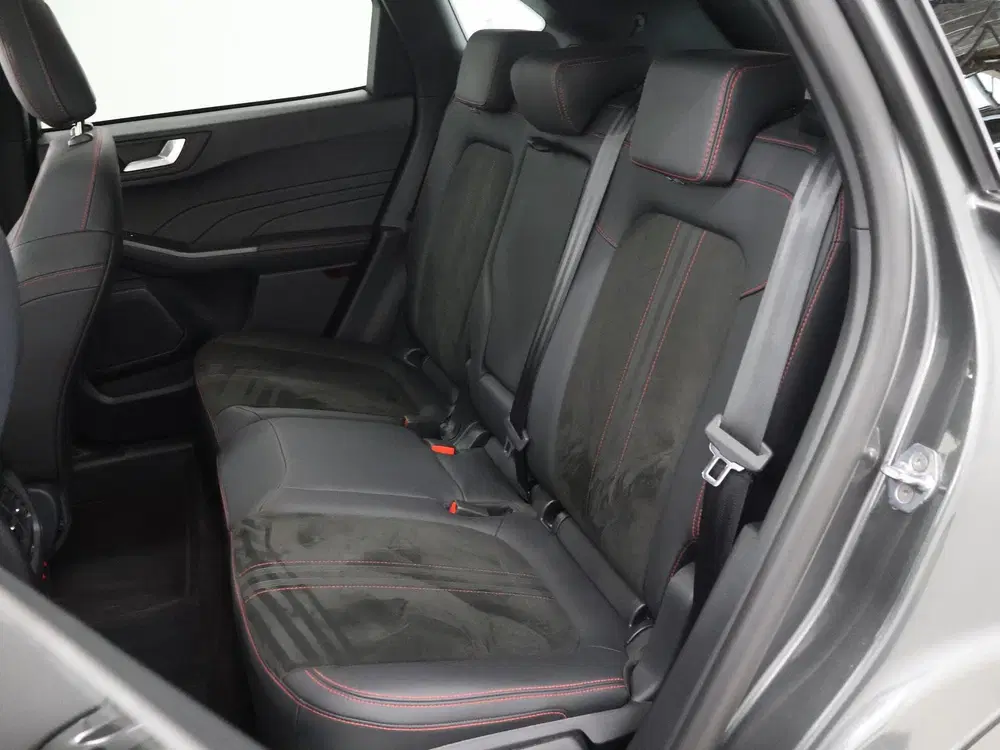 Ford Kuga 2.5 PHEV ST-Line X uit 2025, foto 11