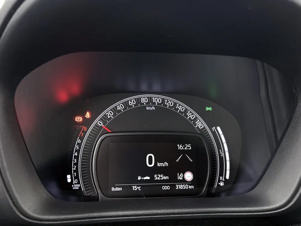 Toyota Aygo X 1.0 VVT-i MT Play (bj 2025) uit 2025, foto 5