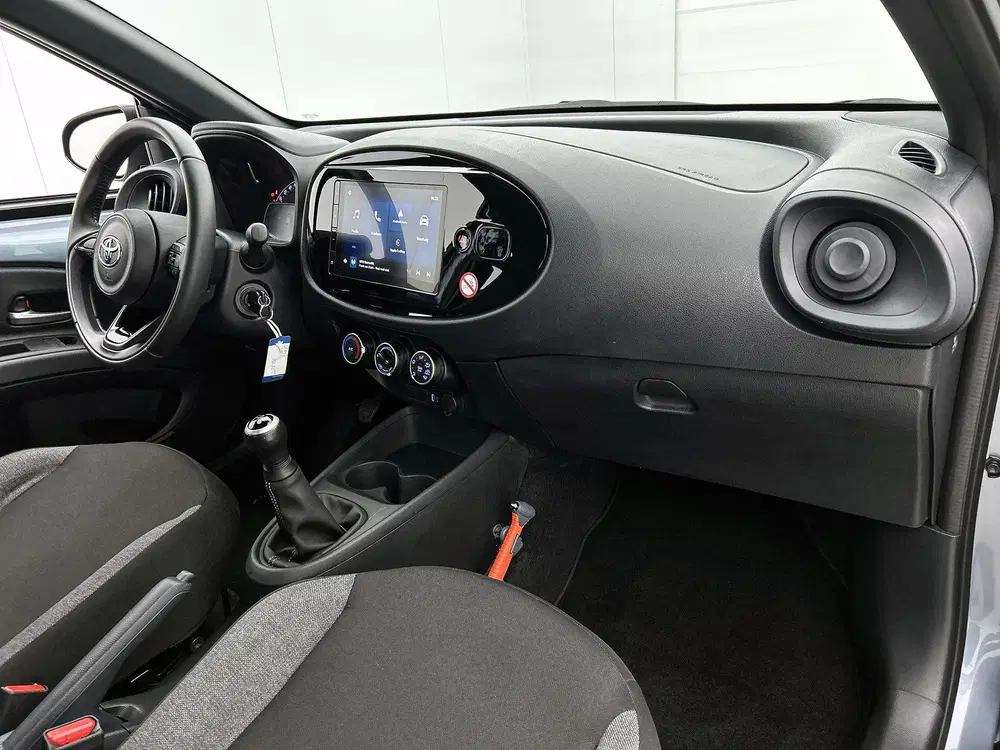 Toyota Aygo X 1.0 VVT-i MT Play (bj 2025) uit 2025, foto 6