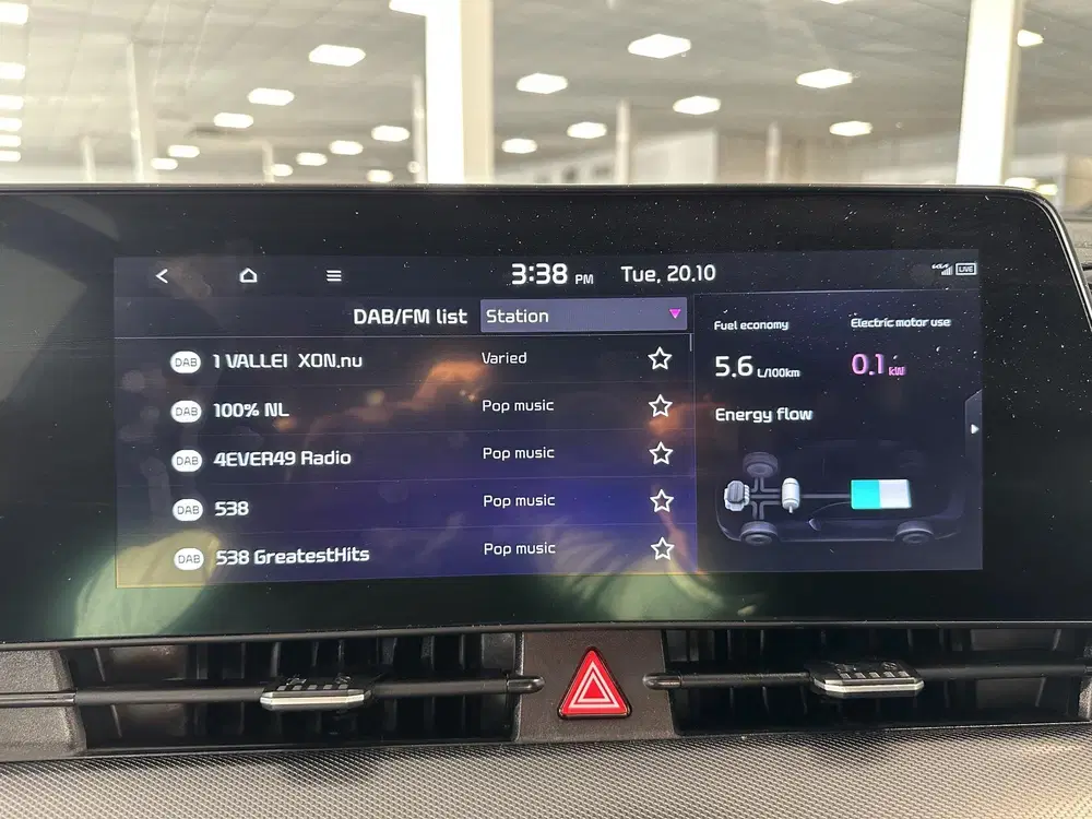 Kia Sportage 1.6 T-GDi Hybrid GT-Line uit 2022, foto 12