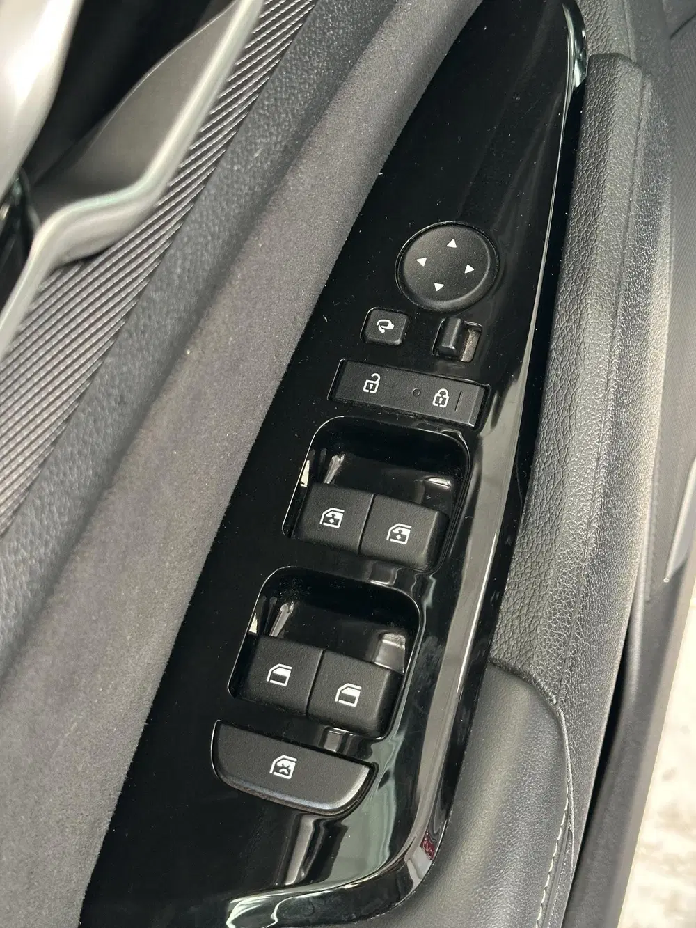 Kia Sportage 1.6 T-GDi Hybrid GT-Line uit 2022, foto 4
