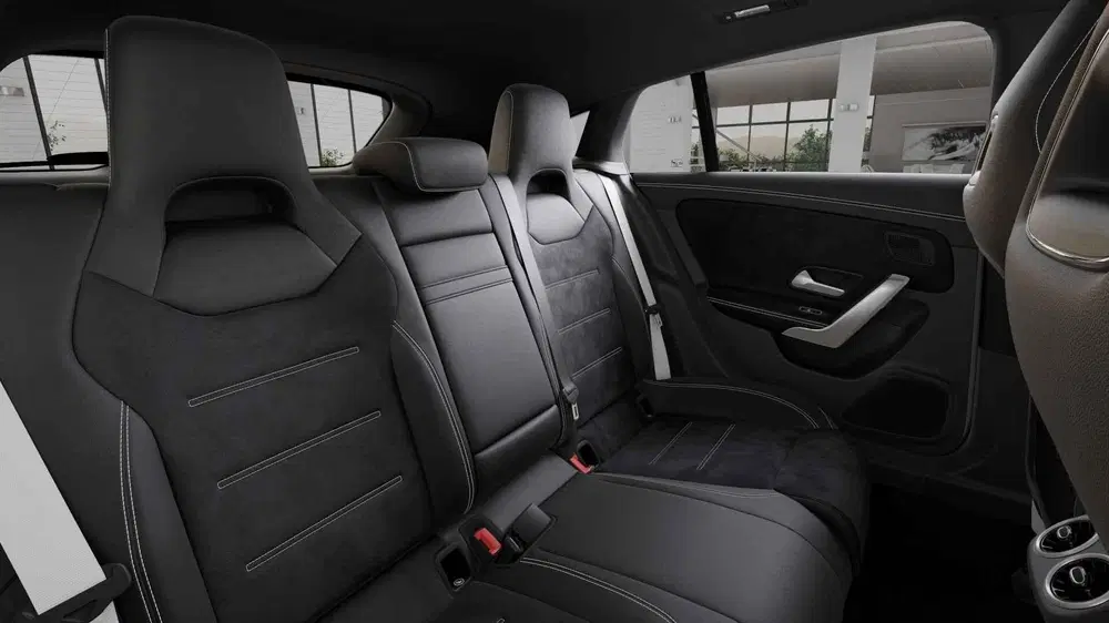 Mercedes-Benz CLA 180 Business Solutio uit 2025, foto 12