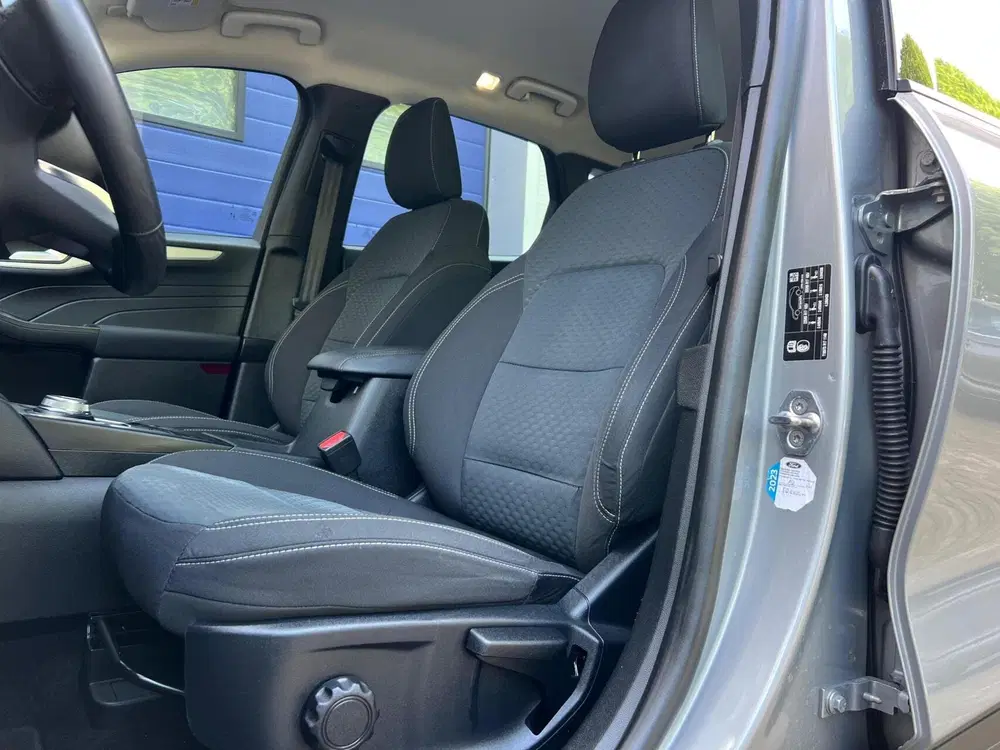 Ford Kuga 2.5 PHEV 225 PK l 65 KM elektrisch l 1e Ei uit 2022, foto 12