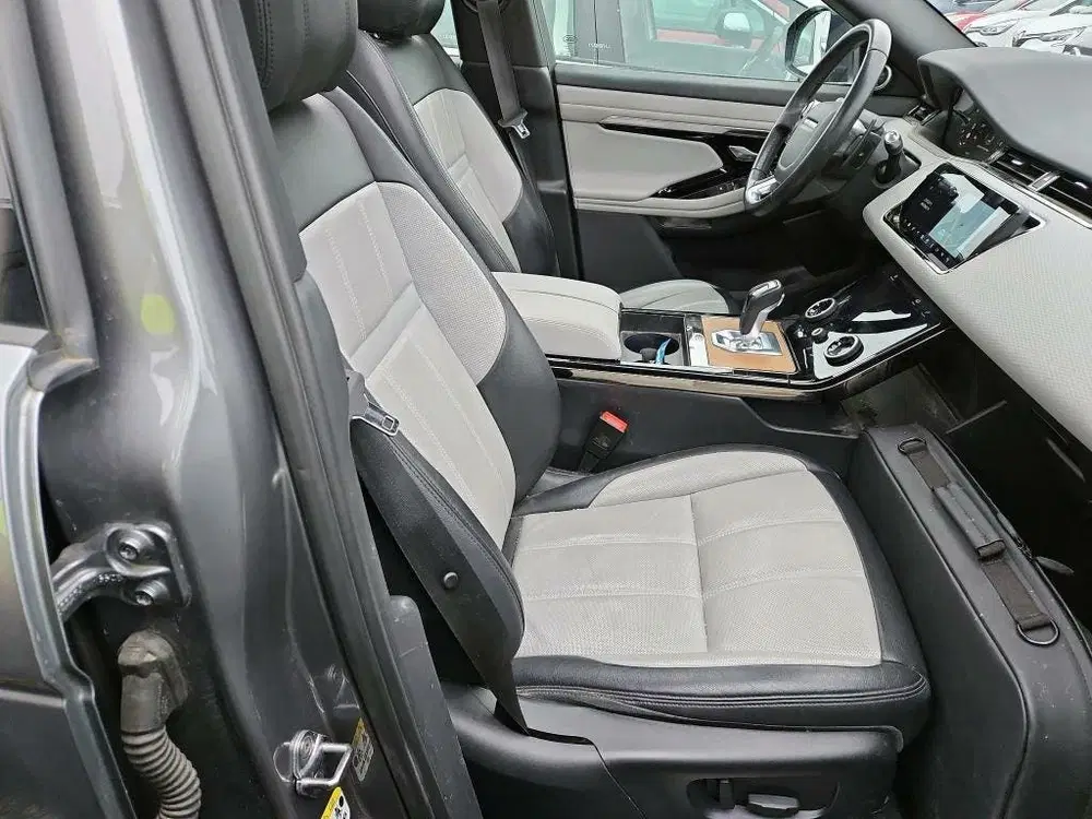 Land Rover Range Rover Evoque 1.5 P300e PHEV AWD R-Dynamic l Open-dak uit 2020, foto 10