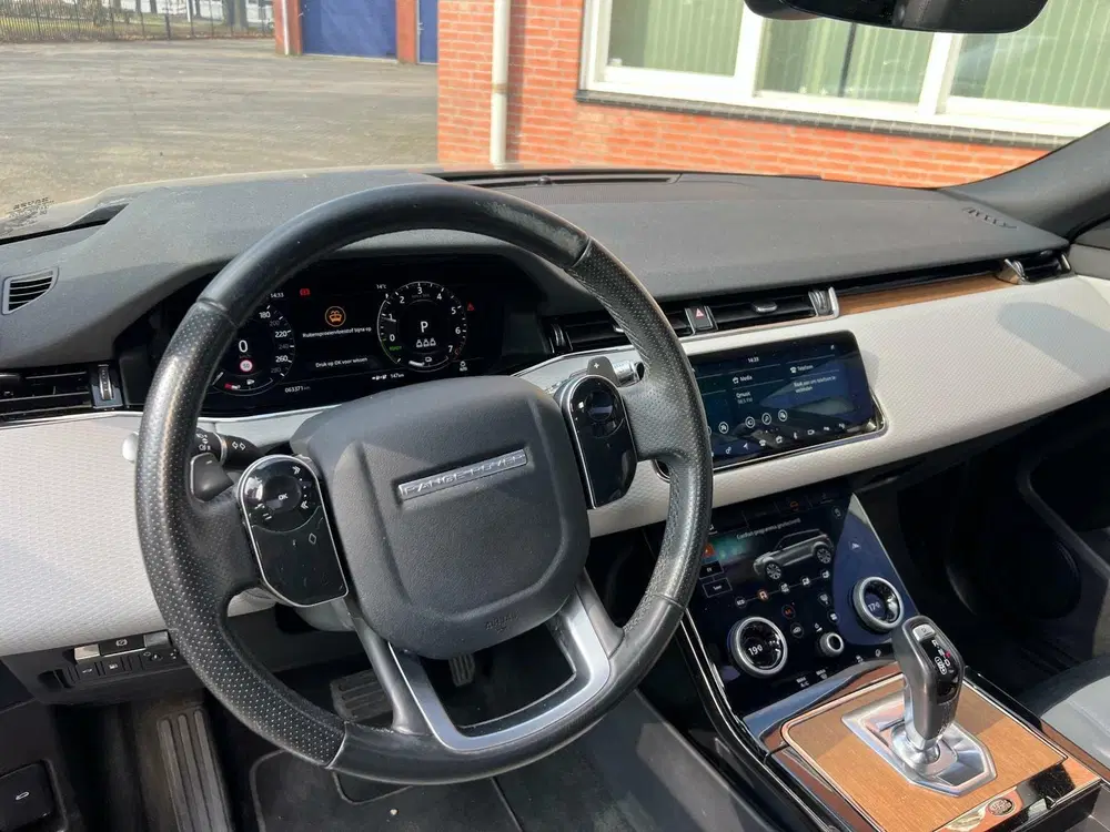 Land Rover Range Rover Evoque 1.5 P300e PHEV AWD R-Dynamic l Open-dak uit 2020, foto 7