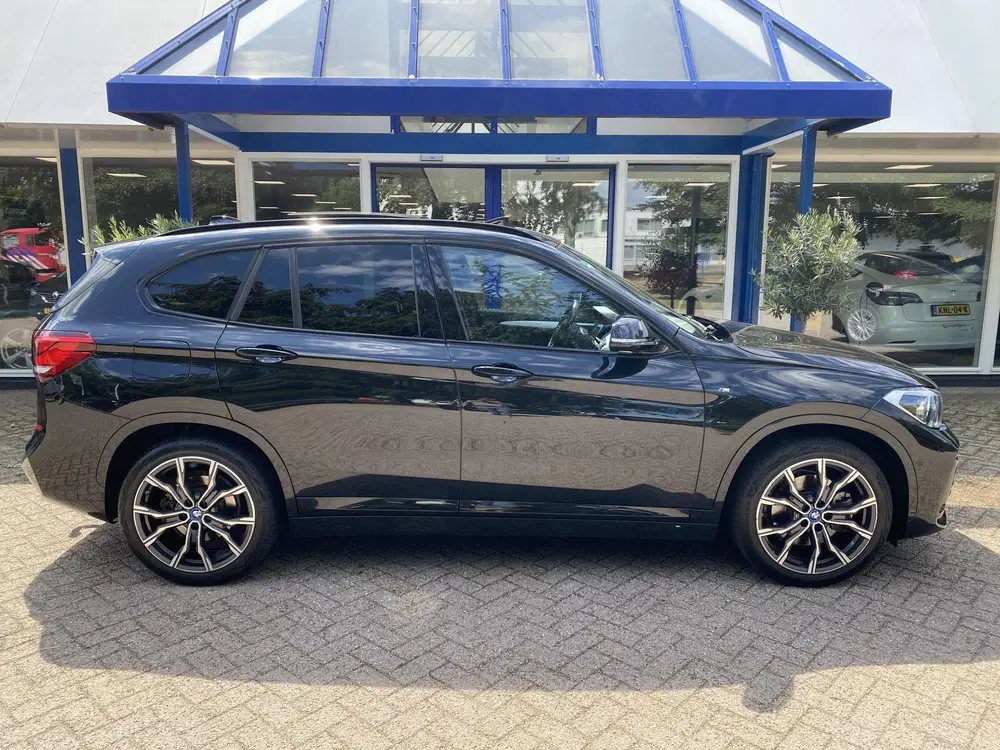 BMW X1 xDrive25e eDrive Edition Pano uit 2022, foto 9