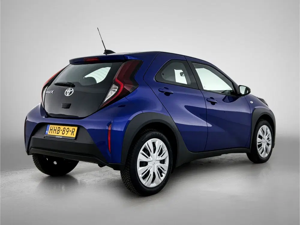 Toyota Aygo X 1.0 VVT-i MT Play uit 2025, foto 2