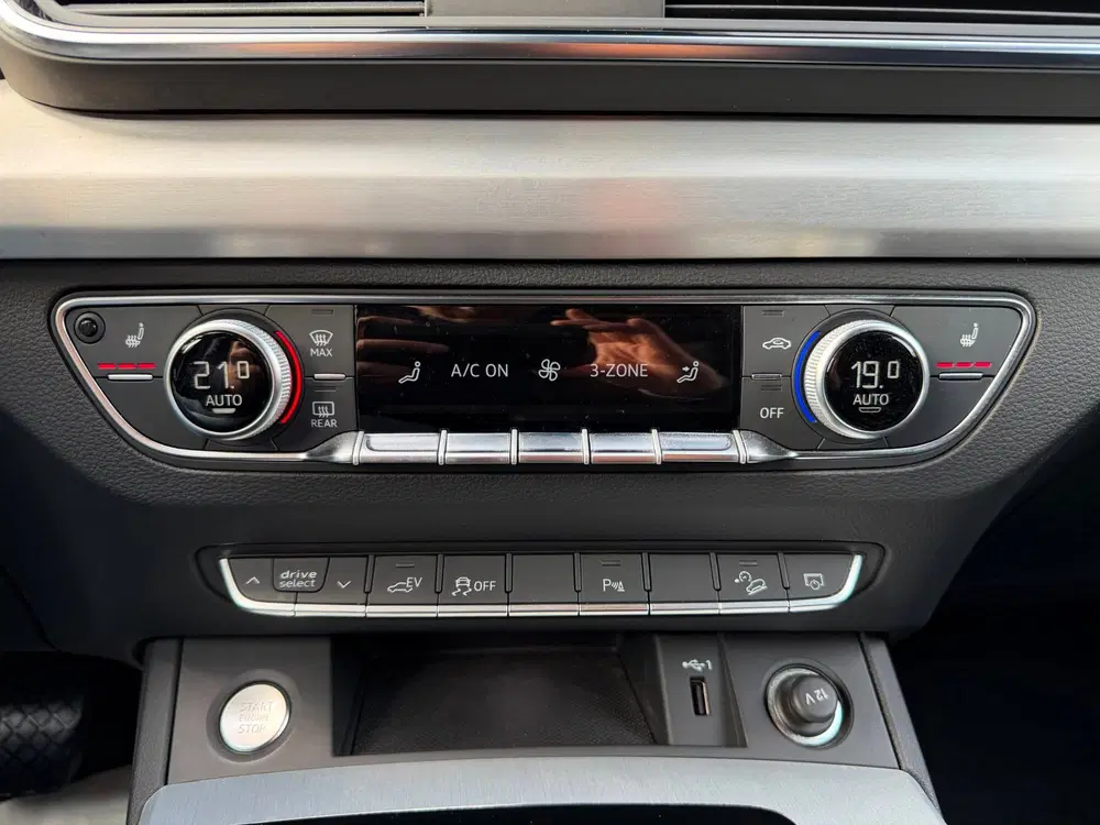 Audi Q5 50 TFSI e quattro Competition Black Optic uit 2023, foto 14