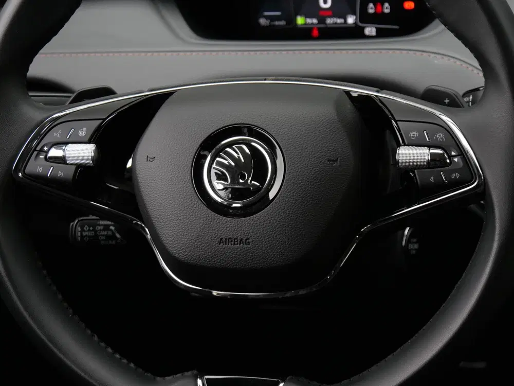 Skoda Enyaq 80 LEER uit 2021, foto 10