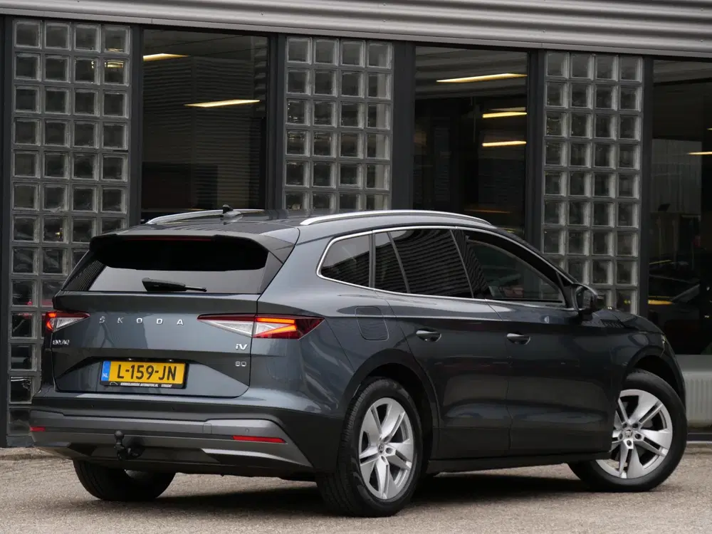 Skoda Enyaq 80 LEER uit 2021, foto 2