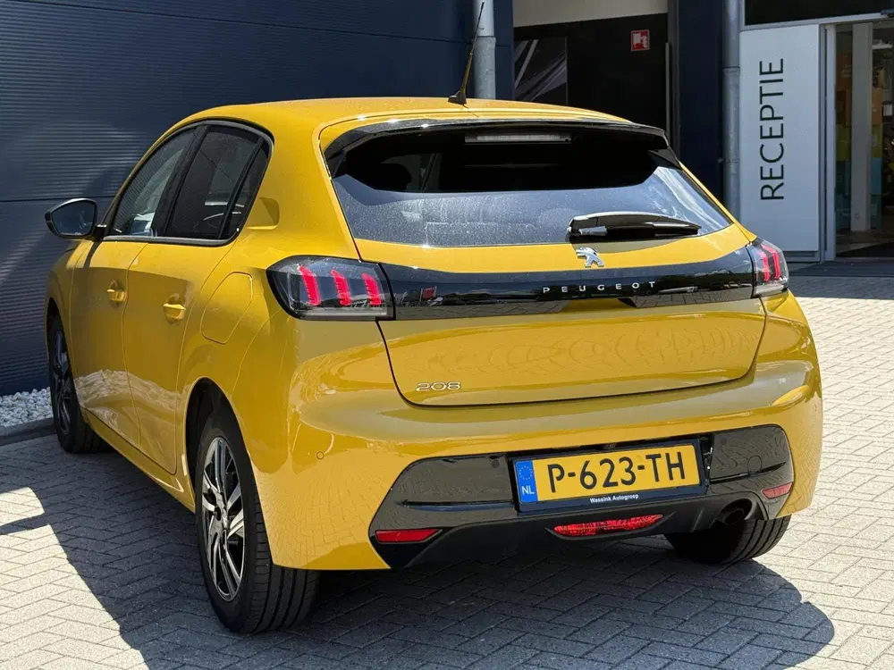 Peugeot 208 1.2 PureTech Allure Pack 75pk uit 2022, foto 4