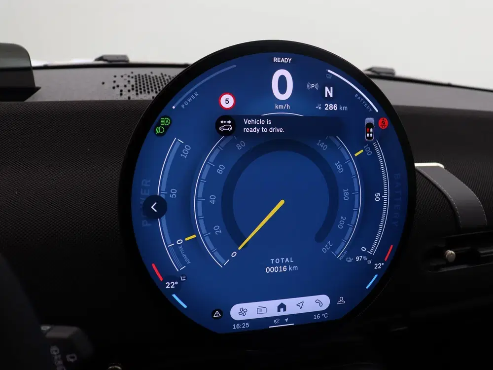 Mini John Cooper Works E John Cooper Works Pakket M Accu conditie uit 2026, foto 3