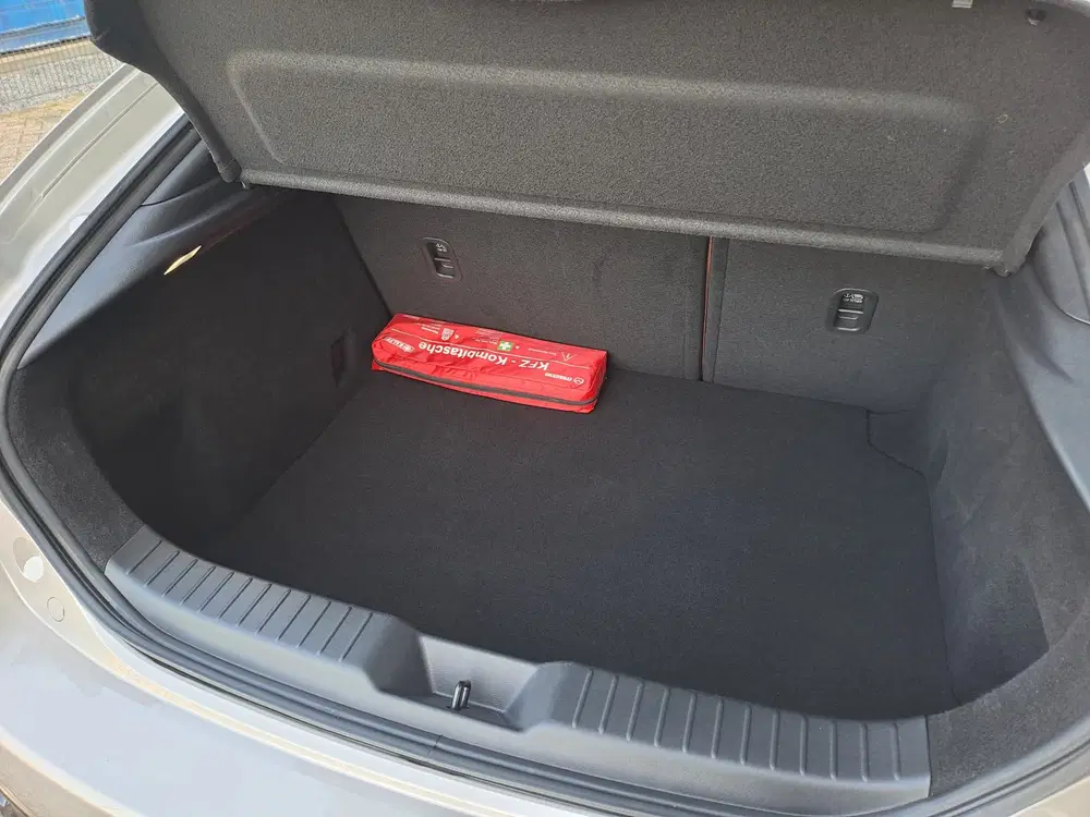 Mazda 3 2.0 e-SkyActiv-X M Hybrid 186 Nagisa uit 2025, foto 7