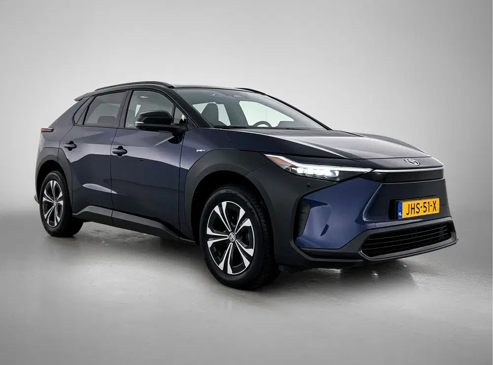 Toyota bZ4X Dynamic 71 kWh uit 2025, foto 14