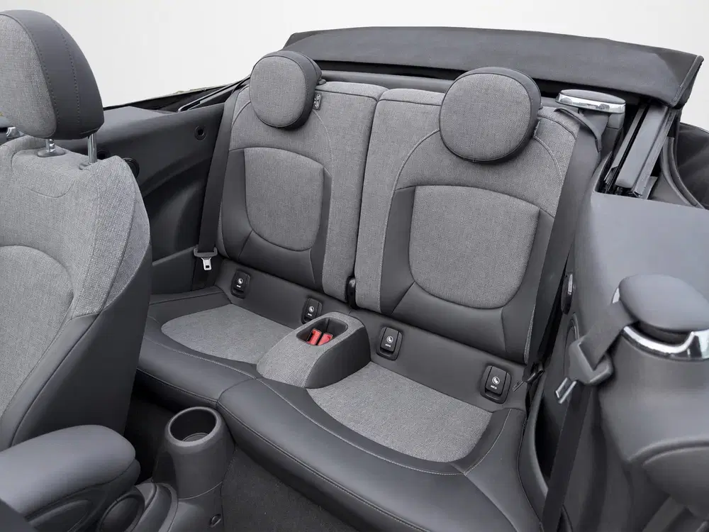 Mini Cabrio Cooper 1.5 Automaat CLIMA uit 2020, foto 7
