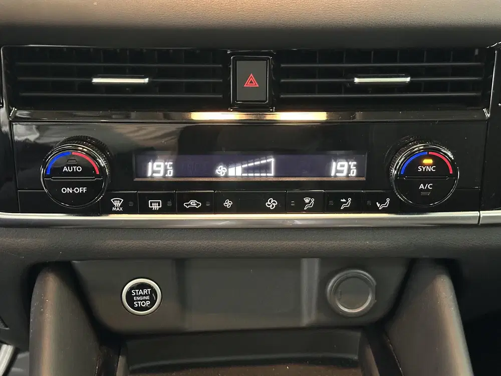 Nissan Qashqai 1.3 MHEV Xtronic N-Connecta uit 2022, foto 15