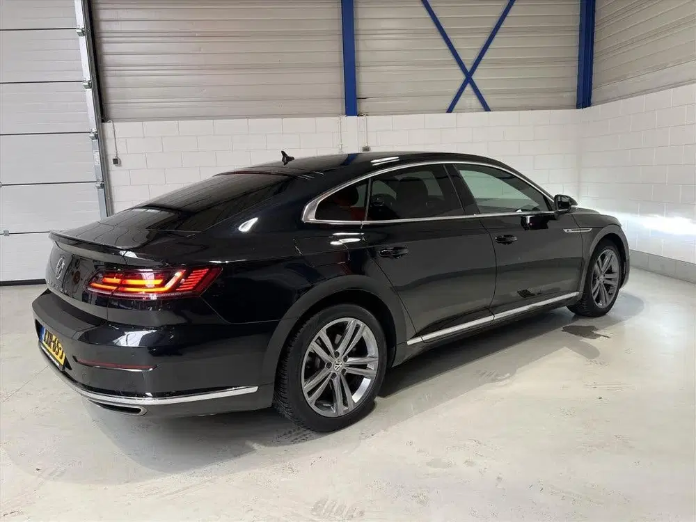 Volkswagen Arteon 1.5 TSI 150pk Business R uit 2019, foto 2