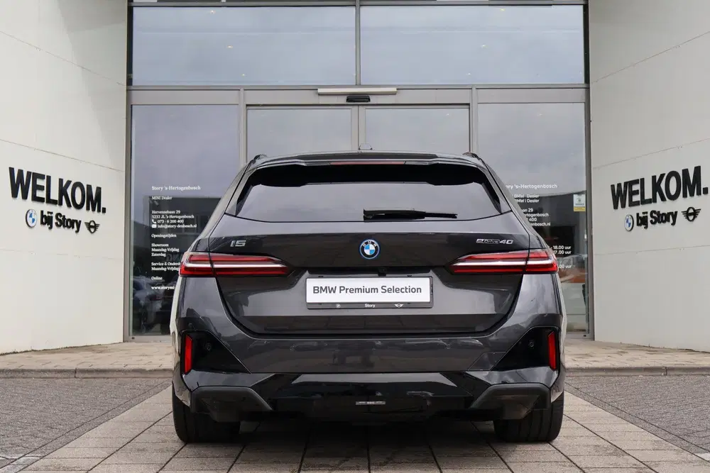 BMW i5 eDrive40 M Sport uit 2025, foto 12