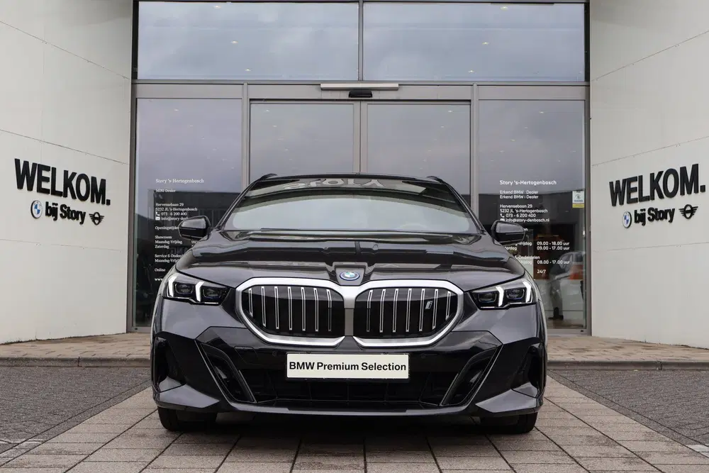 BMW i5 eDrive40 M Sport uit 2025, foto 3