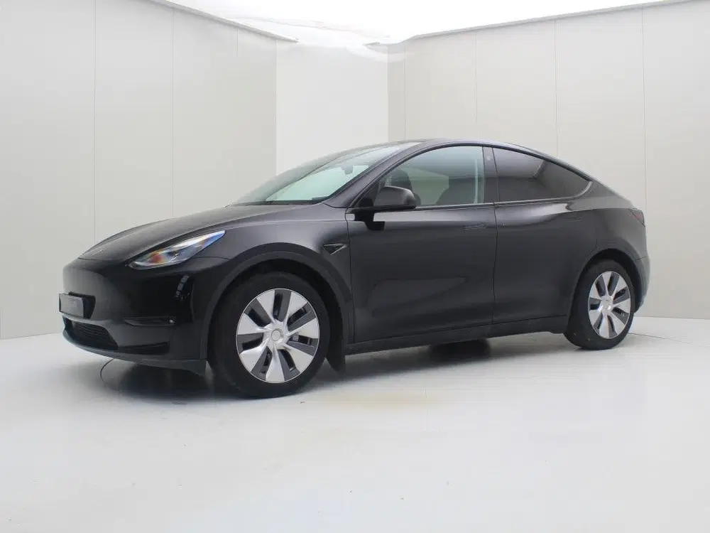 Tesla Model Y Long Range AWD 75kWh 351pk 95% SoH [ AMD R uit 2023, foto 8