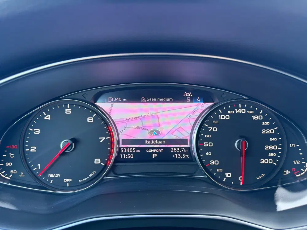 Audi A6 allroad QUATTRO 55 TFSI uit 2021, foto 14